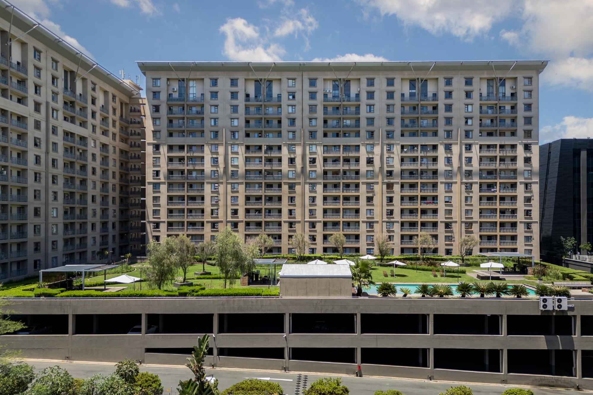 Westay Westpoint Apartments Sandton Exterior photo